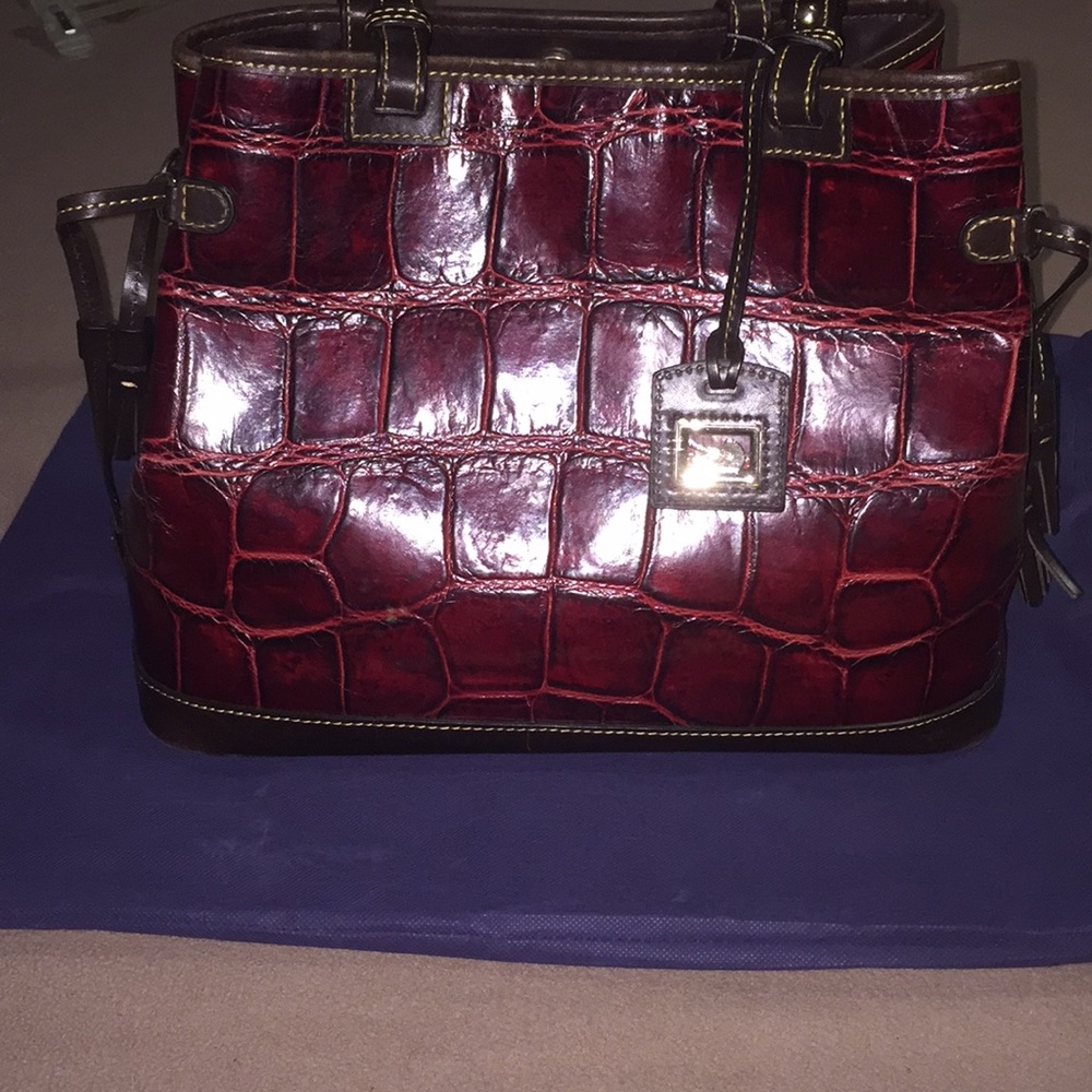 Gorgeous Dooney Bag
